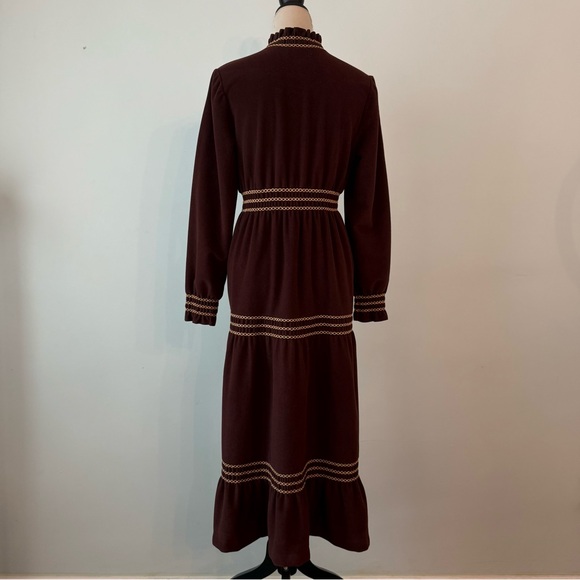 Vintage Vassarette Prairie Nightgown Brown w/ Gold Trim – 1970s - Picture 9 of 12